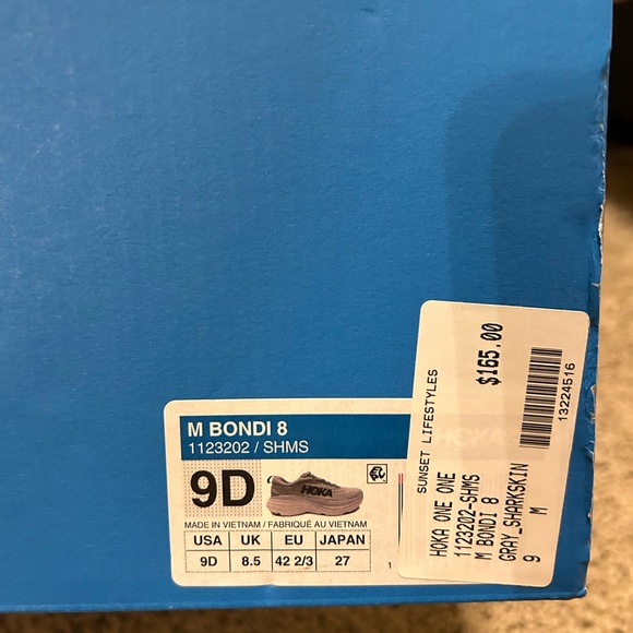 Hoka - Picture 4 of 8